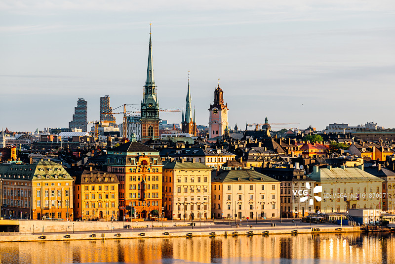 斯德哥尔摩老城区日出天际线图片素材