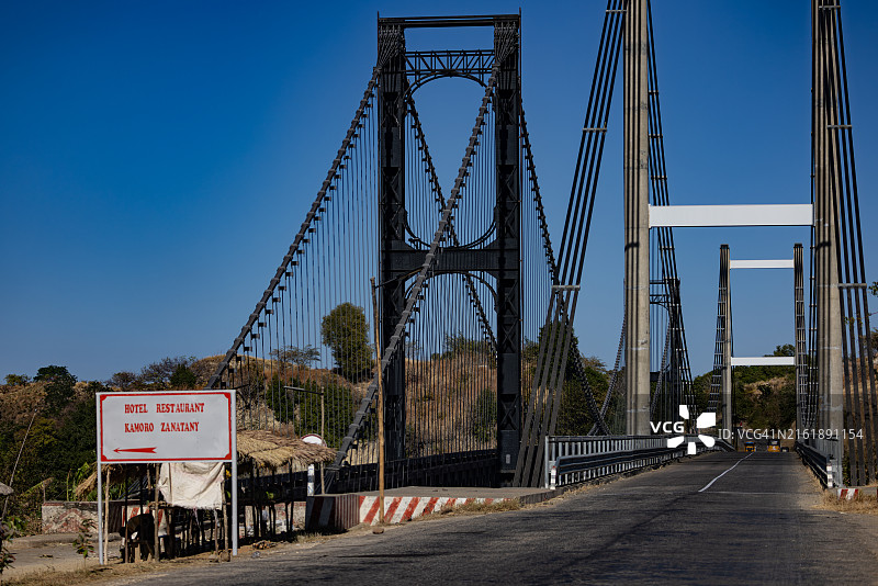 马达加斯加卡莫罗大桥落成典礼图片素材