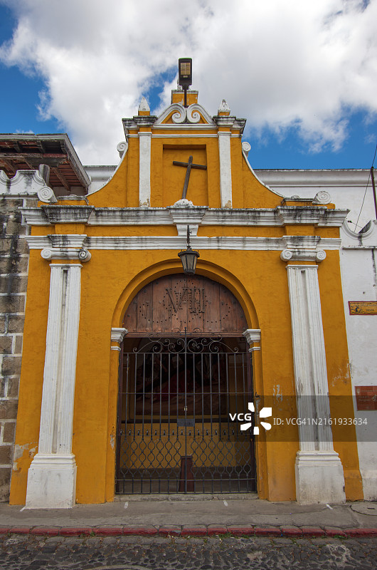 十字架第七站，Calle de Los Pasos，危地马拉萨卡特佩克斯省安提瓜图片素材