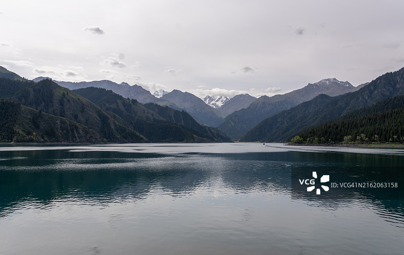 天山天池图片素材