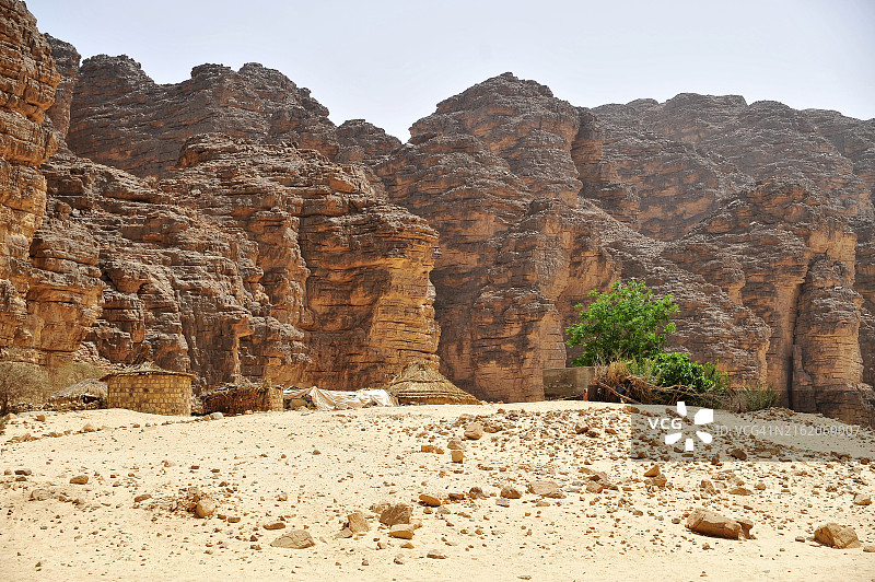 埃森迪莱恩峡谷，塔西里恩阿杰尔国家公园，阿尔及利亚图片素材