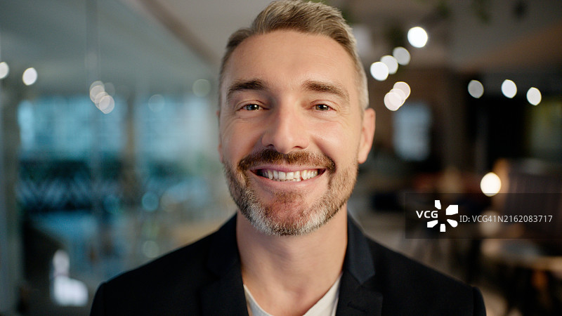 土耳其共享空间：商务男士的职业咨询图片素材