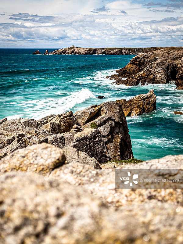 法国布列塔尼基伯龙半岛的狂野海岸风光 III图片素材