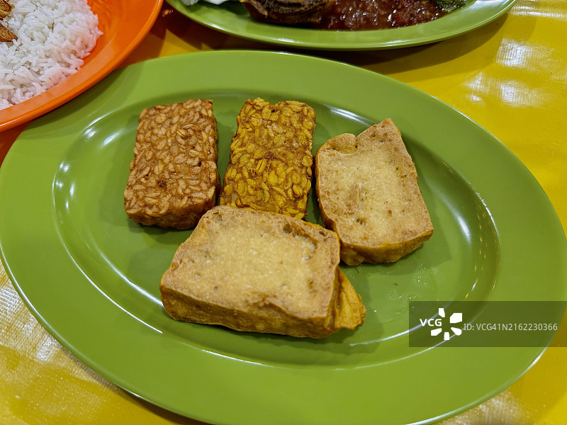 炸豆腐和丹贝图片素材