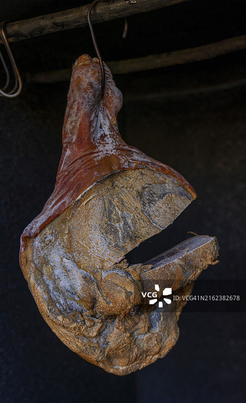 西西里岛巴勒莫公共市场出售的肉类图片素材