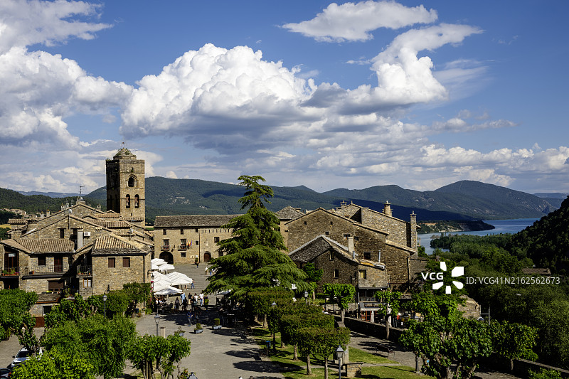 韦斯卡省阿尔克萨尔中世纪小镇图片素材