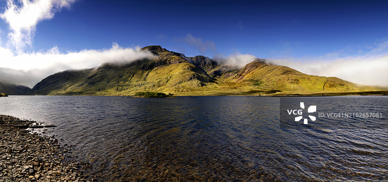 爱尔兰梅奥郡杜洛赫，米尔里亚山云雾缭绕图片素材