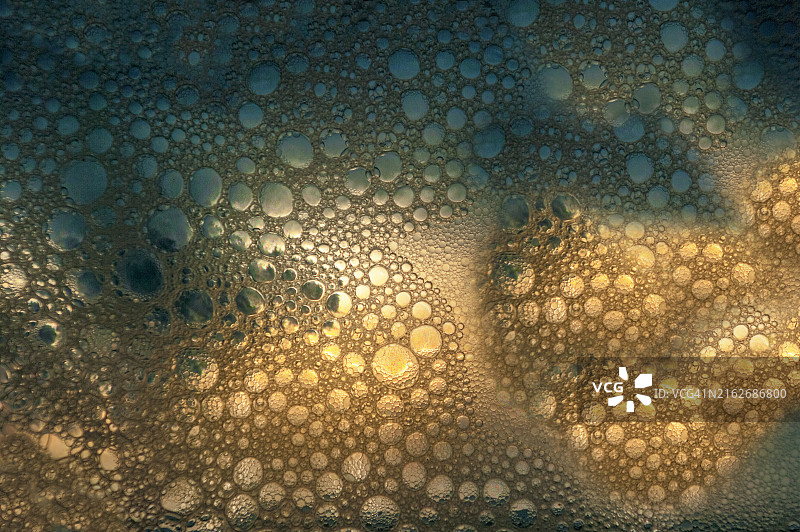 气泡全画幅拍摄图片素材