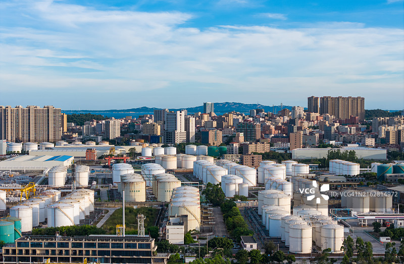 油库储油罐图片素材