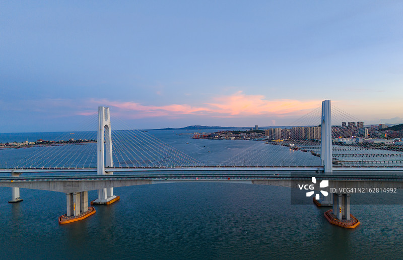 跨海铁路和跨海高速公路图片素材