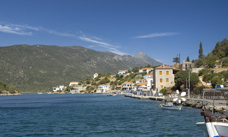 希腊基帕里西村绿松石般清澈的海水图片素材