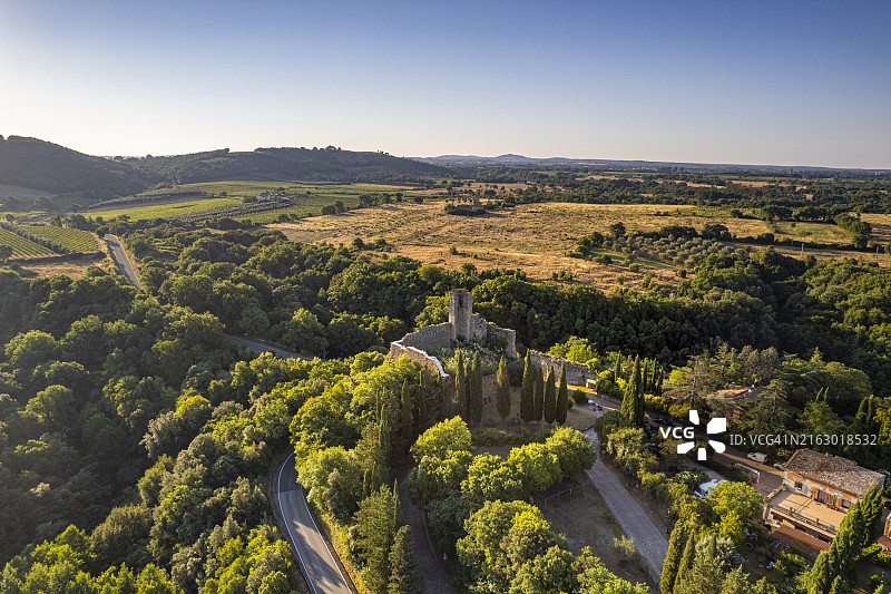 托斯卡纳索瓦纳无人机航拍景观图片素材