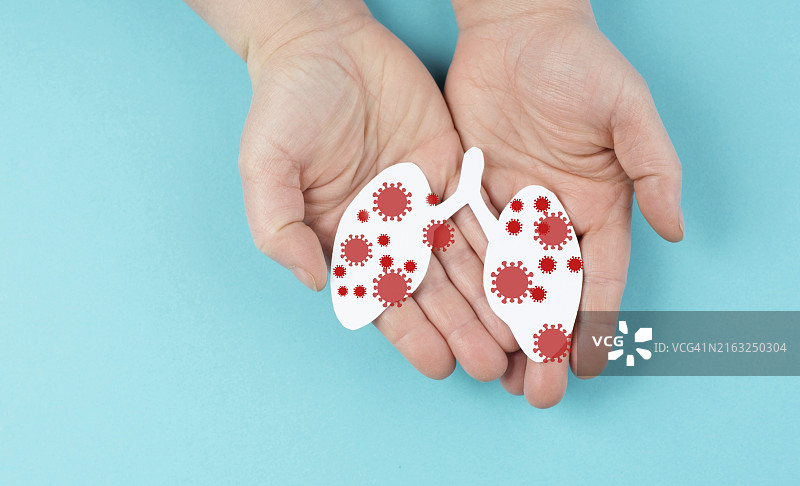 含有病毒的肺、呼吸道合胞病毒感染、新冠后遗症、世界防治结核病日、空气污染和癌症概念图片素材