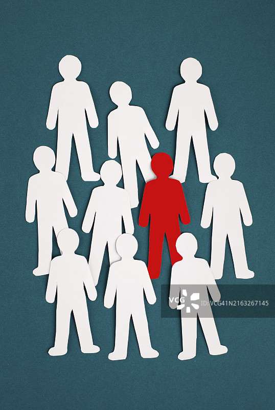 人群中脱颖而出的人，领导力概念图片素材