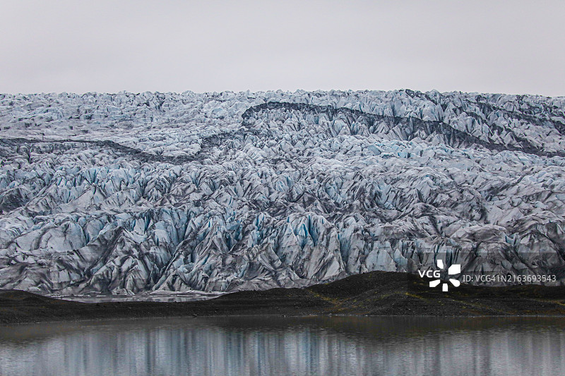 冰岛豪卡费尔露营地的霍夫斯冰川图片素材