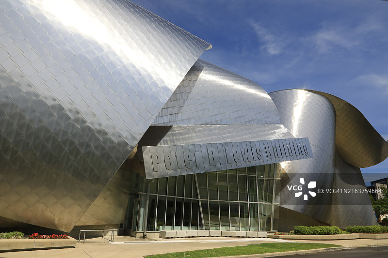 弗兰克·盖里设计的学校建筑图片素材