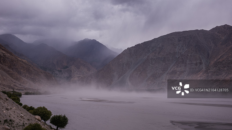 暴风雨席卷巴基斯坦北部图片素材
