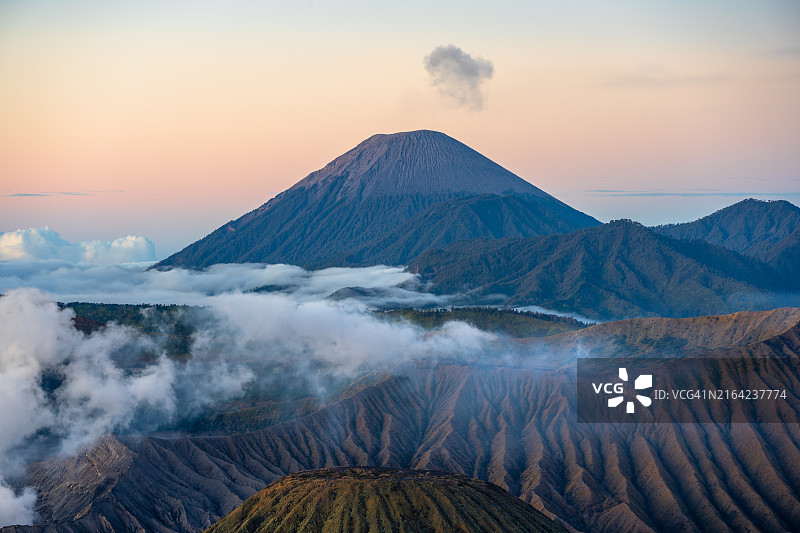 布罗莫腾格尔塞梅鲁国家公园美景图片素材