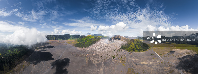 印度尼西亚东爪哇布罗莫火山国家公园鸟瞰全景图片素材