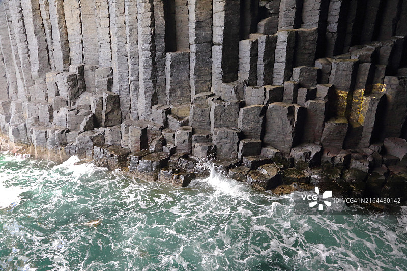 斯塔法岛芬格尔洞穴内壁，内赫布里底群岛图片素材