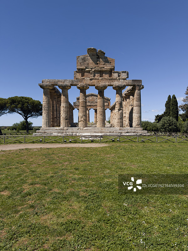 意大利帕埃斯图姆雅典娜神庙图片素材