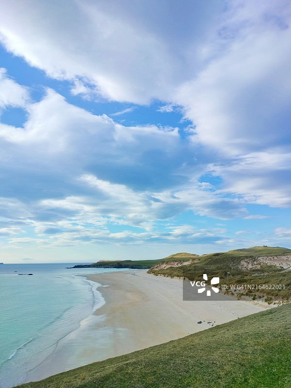 巴尔纳基尔湾的荒野海滩远景图片素材