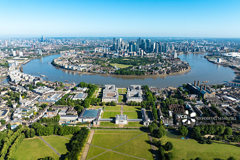伦敦格林威治公园夏季早晨航拍景色，金丝雀码头景观图片素材