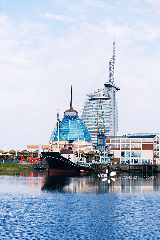 不来梅港的标志性建筑群图片素材
