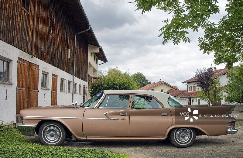 带有后翼的美国车辆静止图片素材