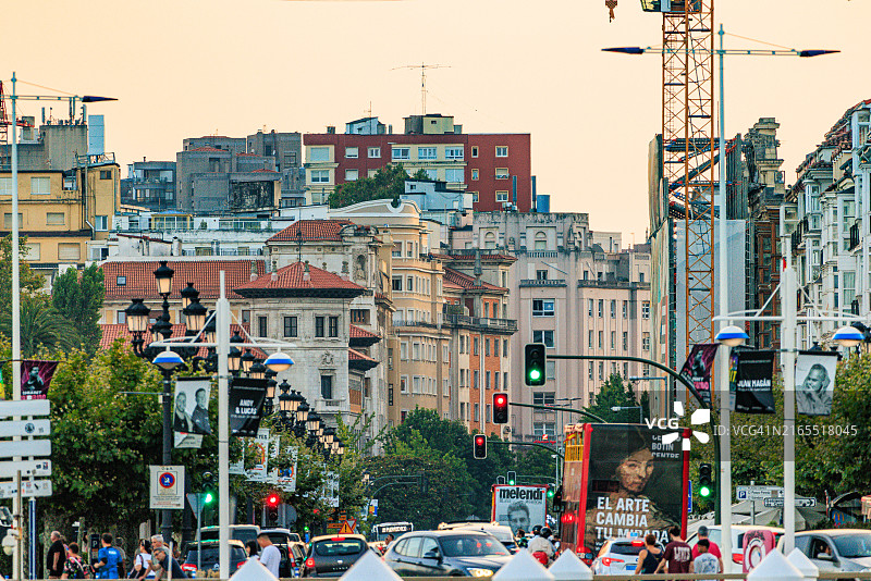 桑坦德佩雷达长廊的繁华中心图片素材
