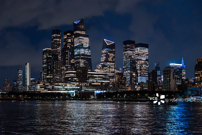 纽约哈德逊城市广场夜景图片素材