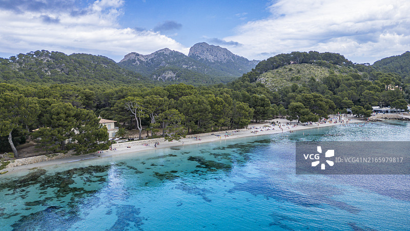 西班牙马略卡岛福门托半岛福门托海滩的航拍图片素材
