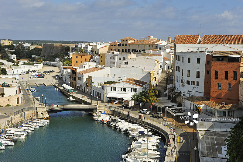 西班牙梅诺卡岛休达德拉港口图片素材