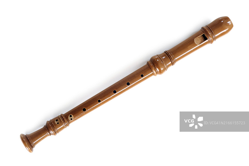 白色背景上孤立的明亮木制巴洛克单簧管乐器图片素材