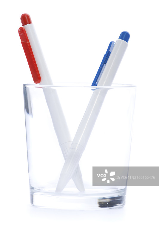 笔。白色背景隔离。选择性聚焦图片素材