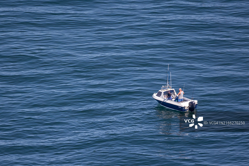 海上钓鱼图片素材