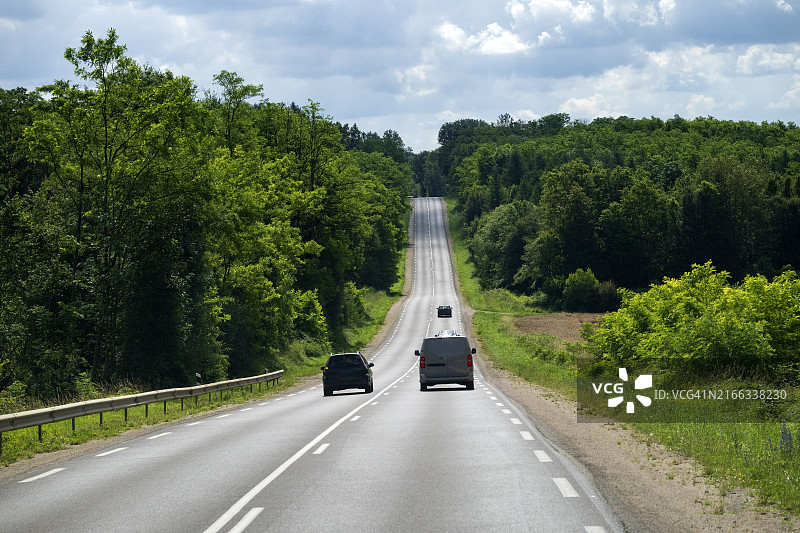 孔博方丹附近的公路图片素材