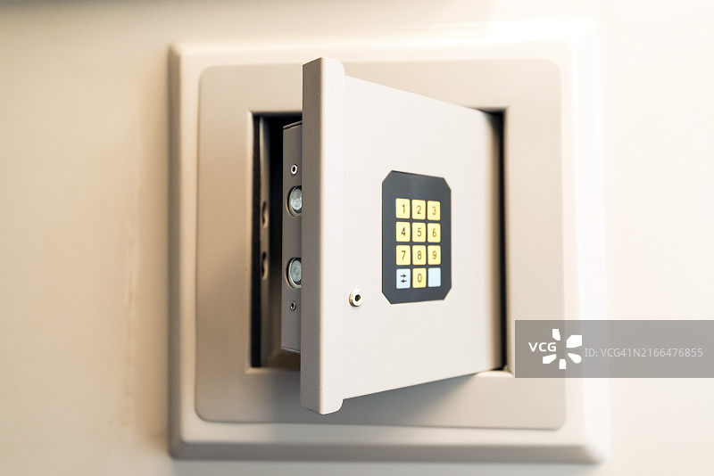 豪华列车车厢内的保险箱图片素材