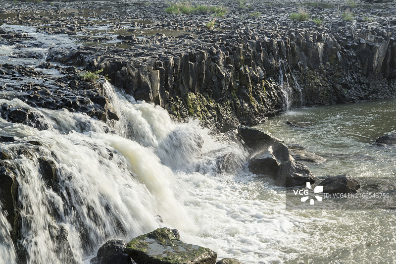江原道铁原郡稷塘瀑布的春天图片素材