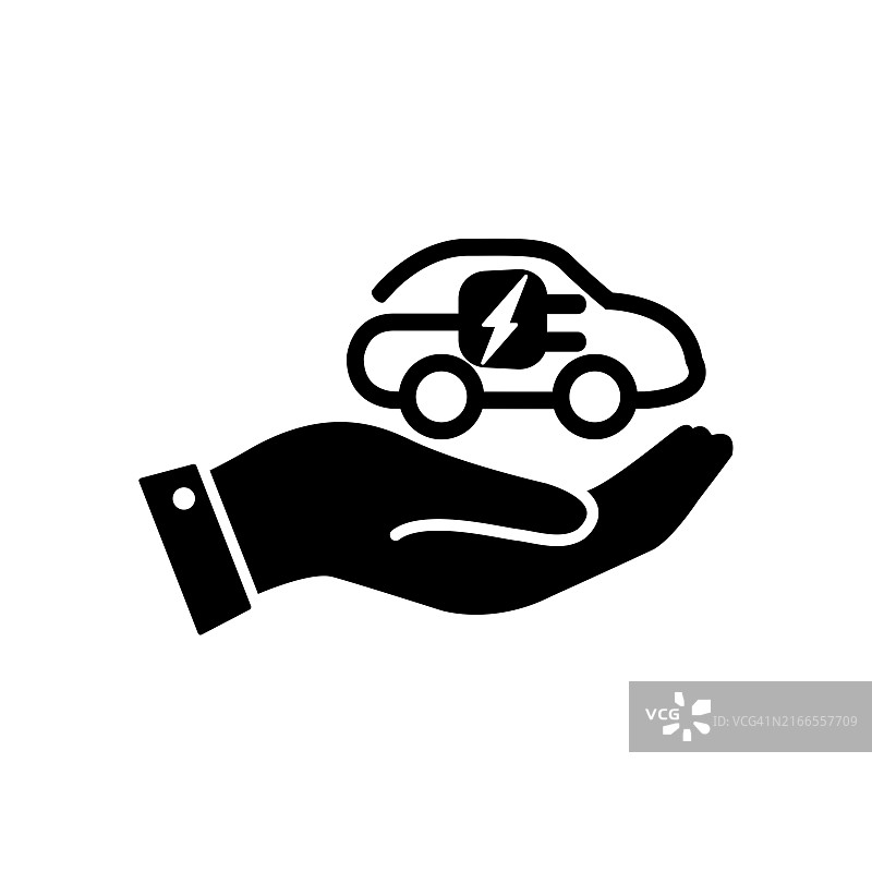 电动汽车保险，商业人士手持带插头图标的电动汽车，电动汽车图片素材