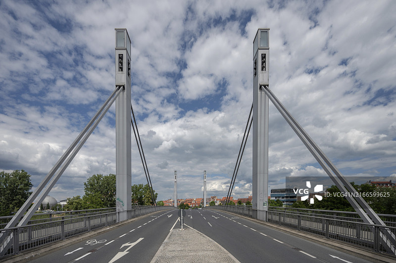 德国巴伐利亚班贝格雷格尼茨河上的狮子桥图片素材