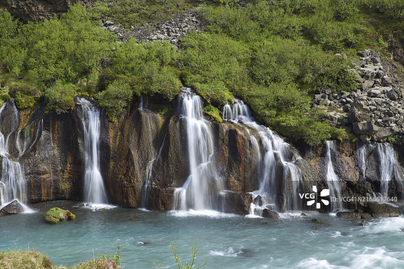 冰岛的Hraunfossar瀑布图片素材
