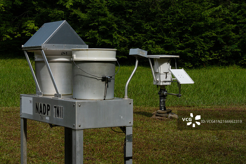 用于测量降水中化学物质的监控设备图片素材