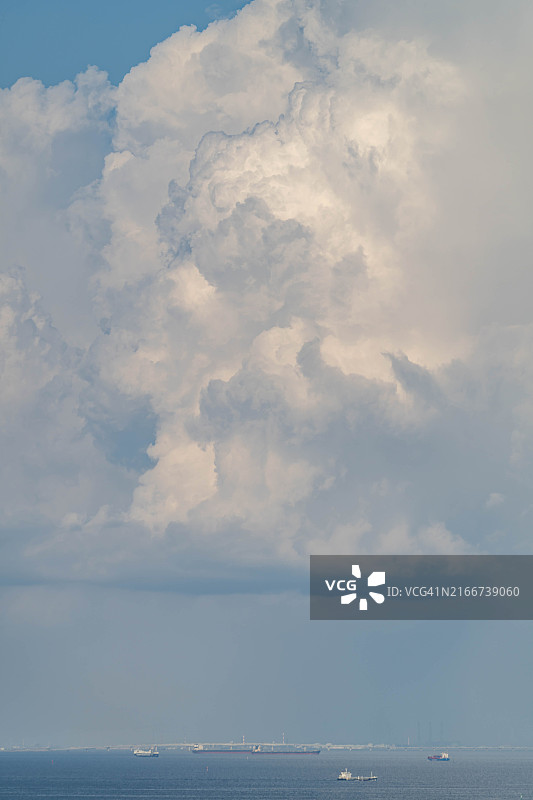日本千叶海上空的积云图片素材
