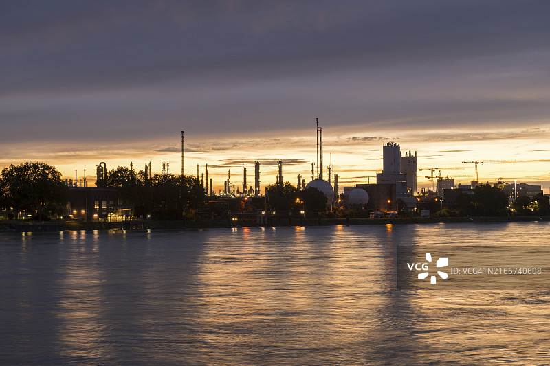 德国巴斯夫莱茵河畔路德维希港工业区图片素材