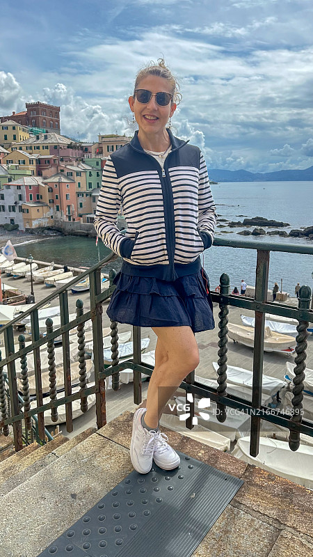 探索热那亚的博卡达塞海滨图片素材