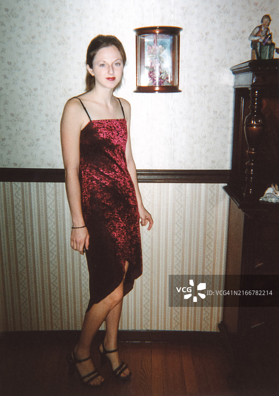 Y2K时尚服装，复古90年代舞会礼服图片素材