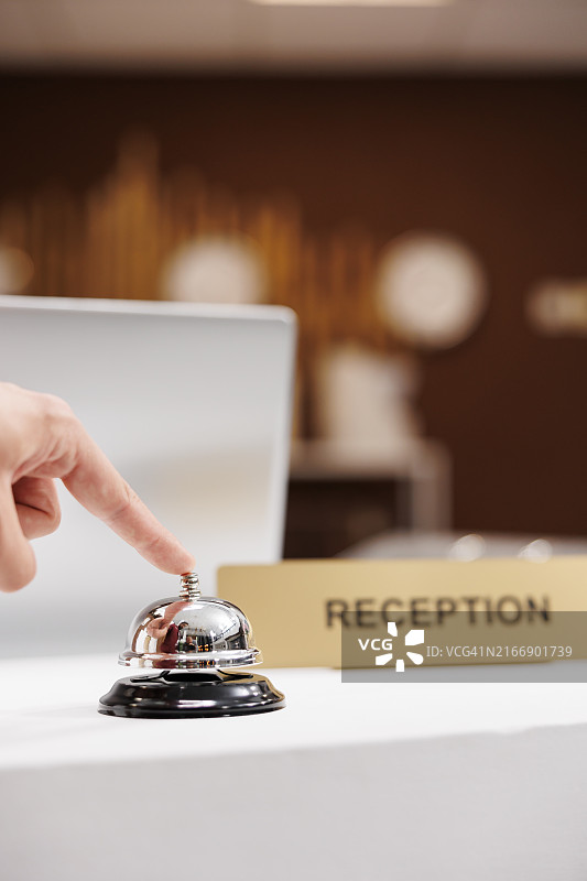 旅客呼叫酒店礼宾图片素材