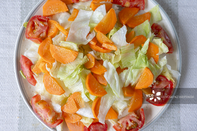 生菜胡萝卜番茄沙拉图片素材