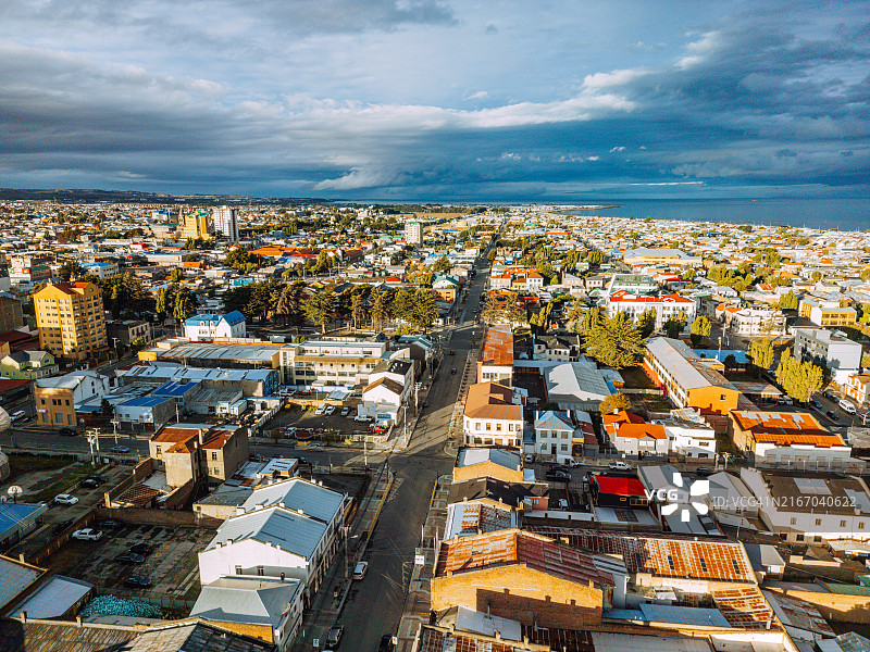 麦哲伦海峡蓬塔阿雷纳斯市的航拍景色图片素材